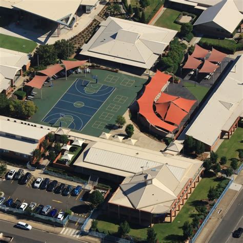 Thomas Hassall Anglican College .